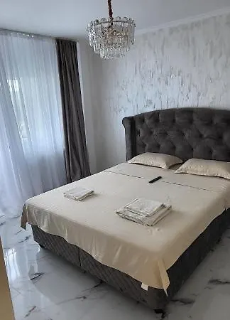 Ena Apartament Apartment *